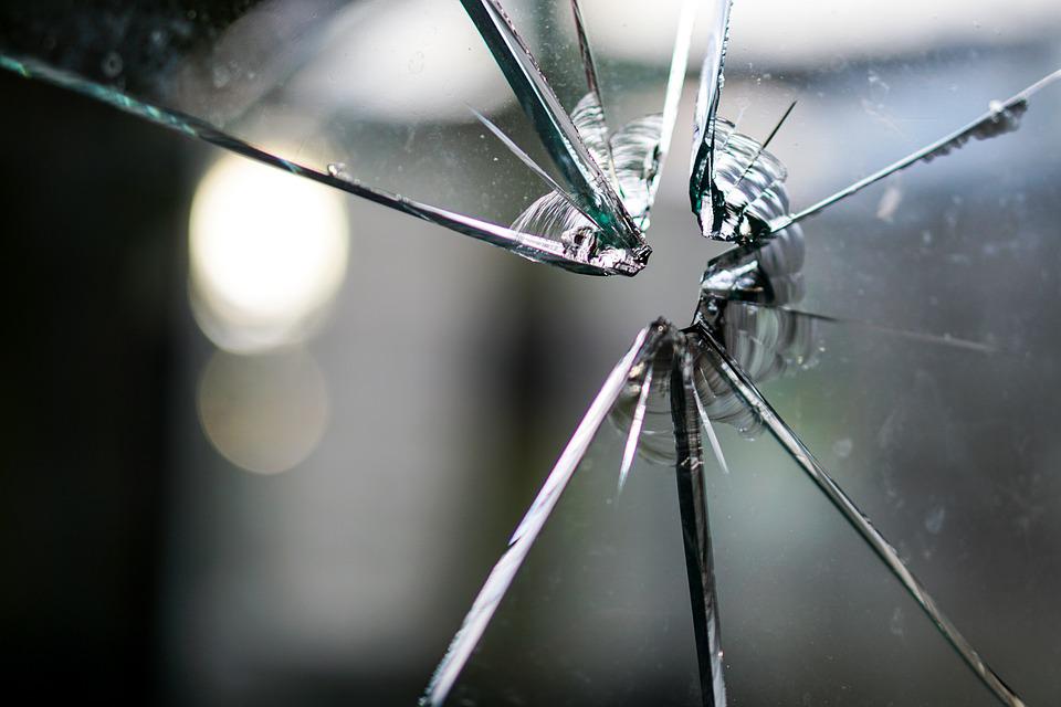 Qu’implique la réparation d’urgence d’une vitre ?